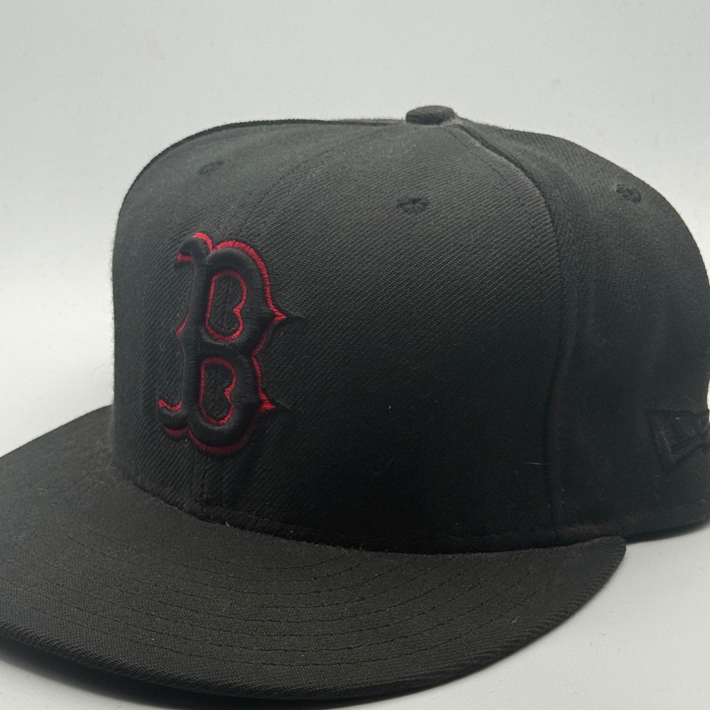 New Era 59FIFTY Boston Red Sox MLB Fitted Hat Black Red 100% Wool USA 7.5